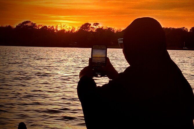 90-Minute Sunset paddle at Secret Lake Guided Kayak Tour in Casselberry - The Guide Experience: Stories, Confidence, and Comfort