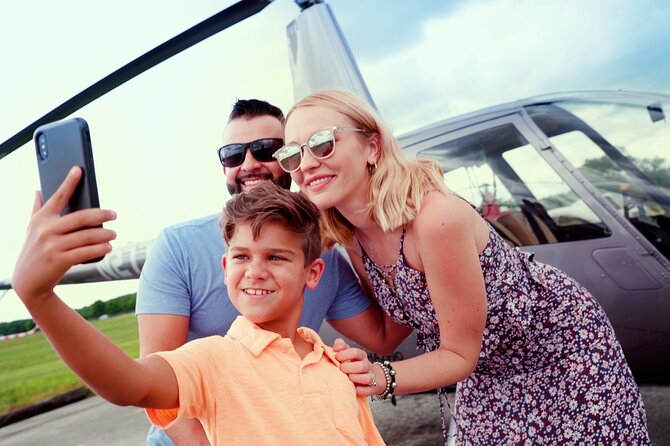 Day Flight 48 Miles Helicopter Tour over Theme Parks & Downtown - The MaxFlight setup: private, window seats, and what that means for comfort