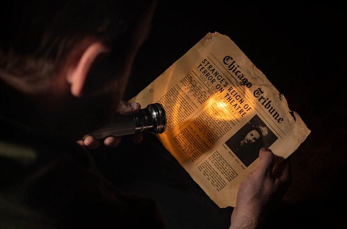 Fright Before Your Eyes 90-Minute Escape Room - Entering the Abandoned Theatre: Darkness That Feels Intentional