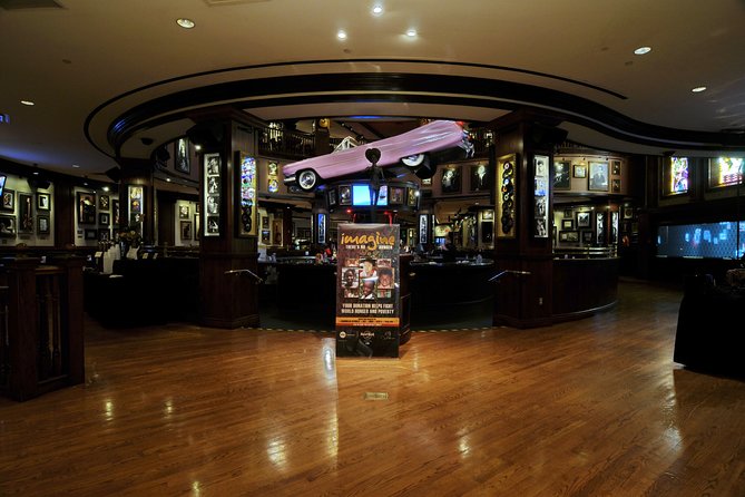 Hard Rock Cafe Orlando - Acoustic Rock vs Electric Rock: choose your dinner style