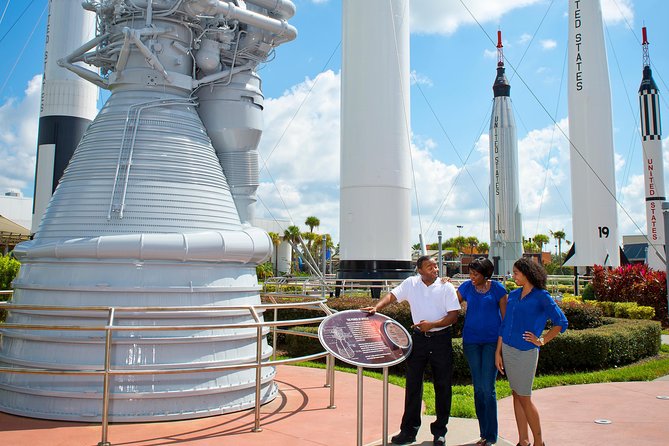 Kennedy Space Center Small Group VIP Experience - Space Shuttle Atlantis and Gateway: two different kinds of science
