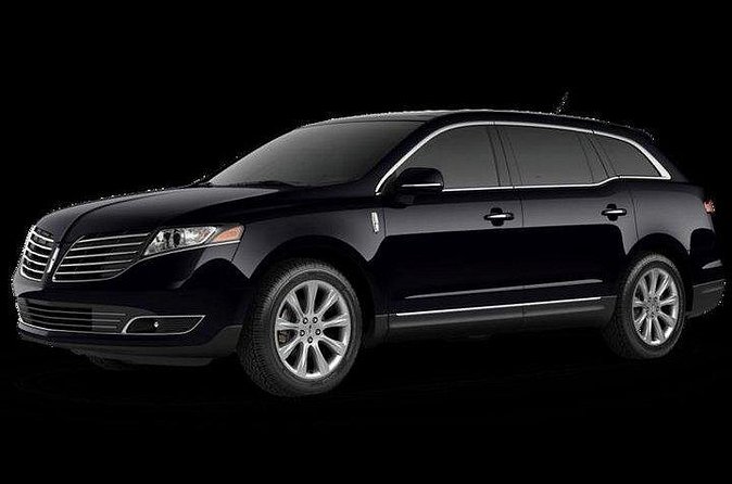 Orlando Airport (MCO) Private Transportation with Free Meet & Greet - Potential hiccups: tips, finding the driver, and the 22-mile cap