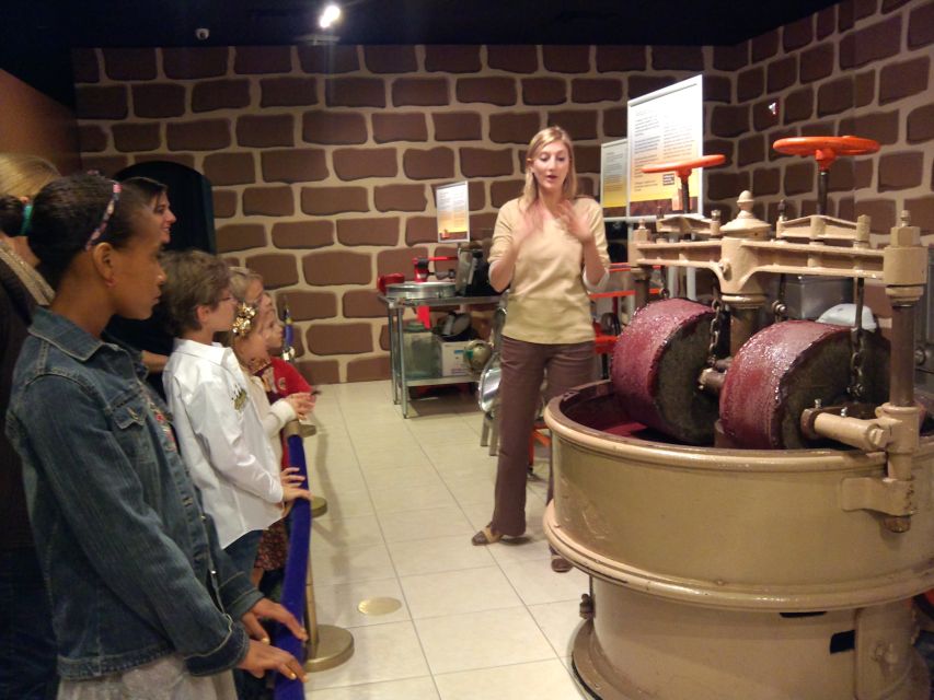 Orlando: Chocolate Kingdom Factory Adventure Tour - Custom chocolate bar: the part that turns a tour into a souvenir