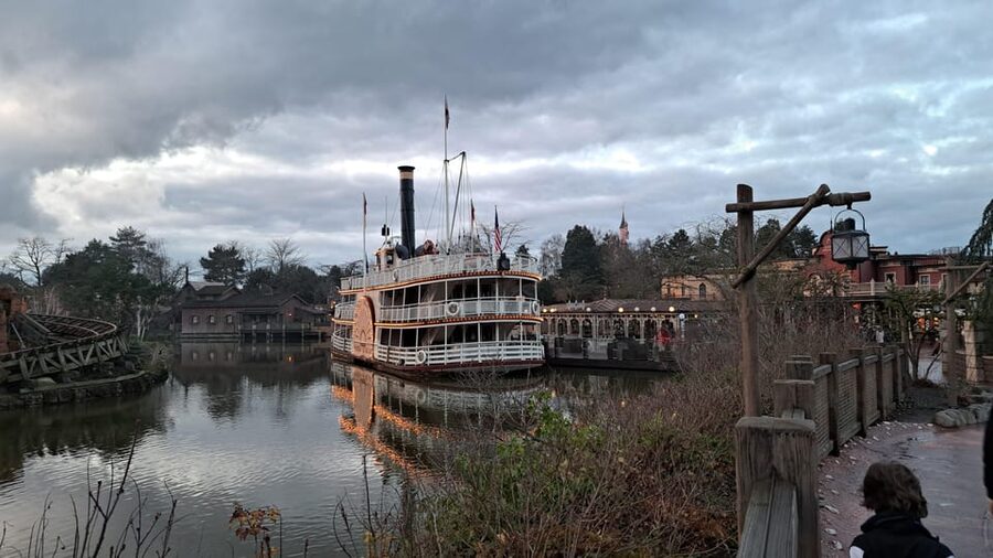 Orlando: Disneyworld and Universal Studios Personal Planner - Setting up reservations and Genie+ without turning your vacation into homework