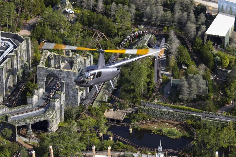 Orlando: Narrated Day Helicopter Flight Over Theme Parks - Duration and timing: 20 minutes vs. 1 hour changes the feel
