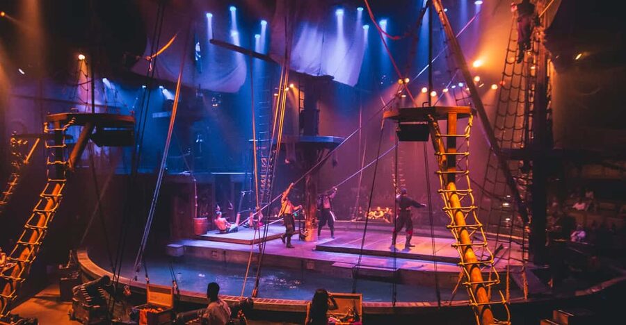 Orlando: Pirates Adventure Dinner Show with Drinks - Inside the Show: Captain Sebastian, Benjamin Blue, and the Aerial Stunts