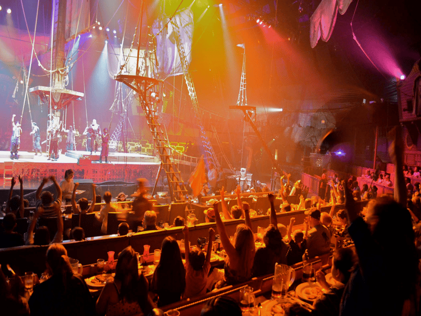 Orlando: Pirates Adventure Dinner Show with Drinks - 3 Courses and Unlimited Soft Drinks: What the Dinner Is Like