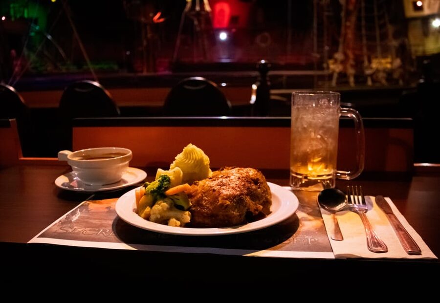 Orlando: Pirates Adventure Dinner Show with Drinks - Timing, Check-In, and the Early Arrival Trap