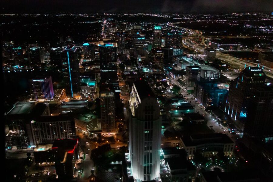 Orlando: Theme Parks After-Hours Private Helicopter Flight - How the flight actually feels: windows, headsets, and the pilot’s tour voice