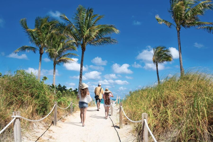 Orlando to Miami Shuttle: One-Way Trip - Orlando to Miami in one smooth coach ride