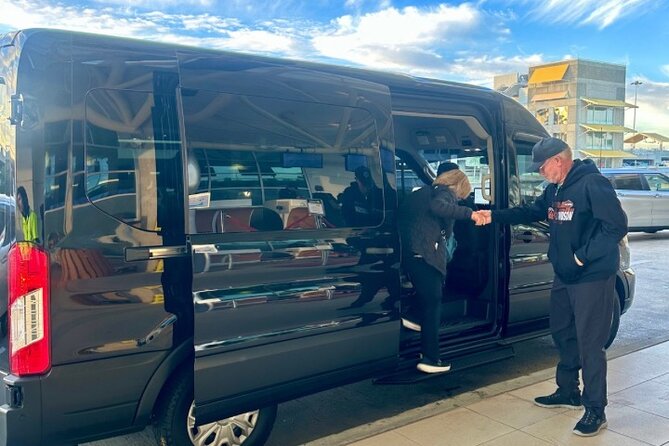 Port Canaveral Cruise Transfers to/from Orlando MCO Airport - The Vehicle and Driver Setup: Clean, Comfortable, Professional