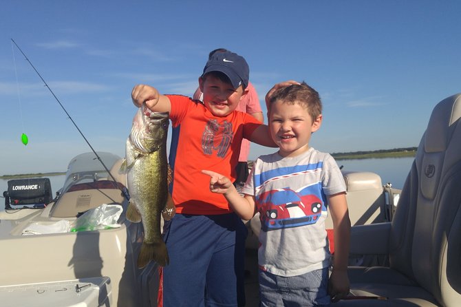 Private Pontoon Fishing Charter on Lake Tohopekaliga in FL - What the 23-foot pontoon setup means for your comfort