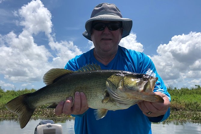 Private Pontoon Fishing Charter on Lake Tohopekaliga in FL - When a private charter is the right choice