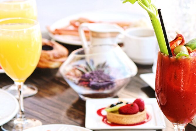 Winter Haven Guided Brunch Tour - A Winter Haven Brunch Tour That Feels Like Downtown Living
